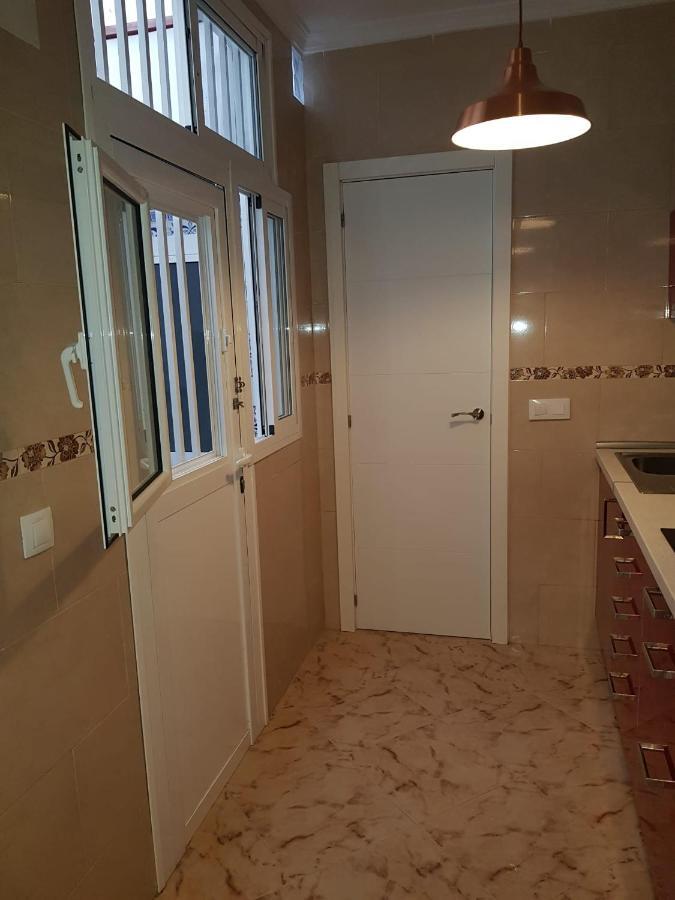 Wish Suite Dolores Leon De Triana Sevilla Buitenkant foto
